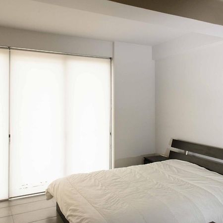 Bright Loft With Terrance - Next To Metro Kerameikos Apartment Athens Luaran gambar