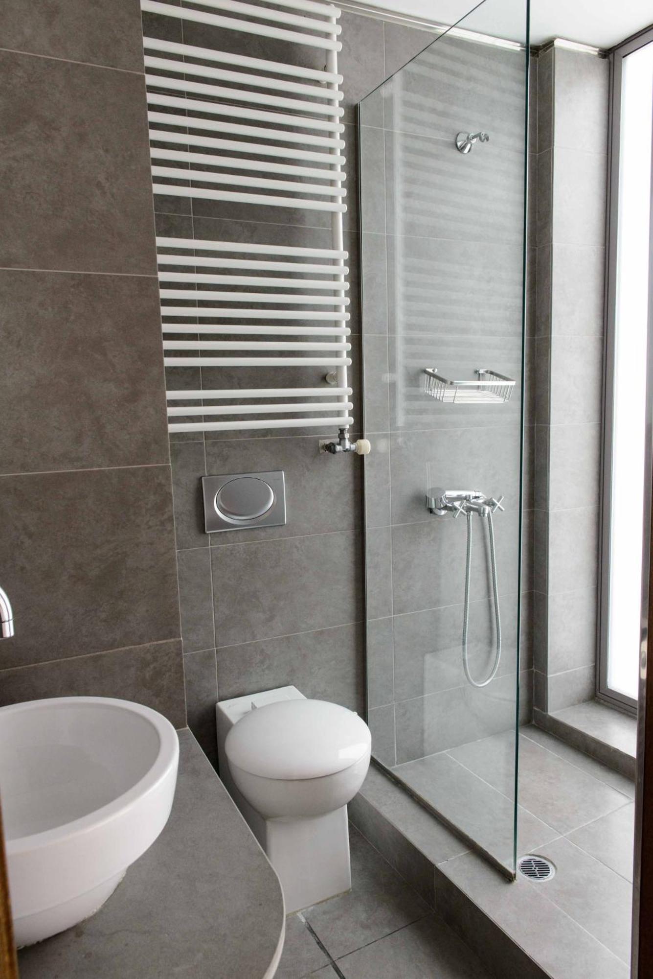 Bright Loft With Terrance - Next To Metro Kerameikos Apartment Athens Luaran gambar